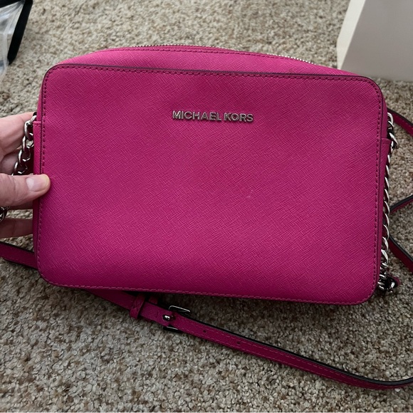 Hot pink Michael Kors crossbody purse with silver detailing - Picture 2 of 11